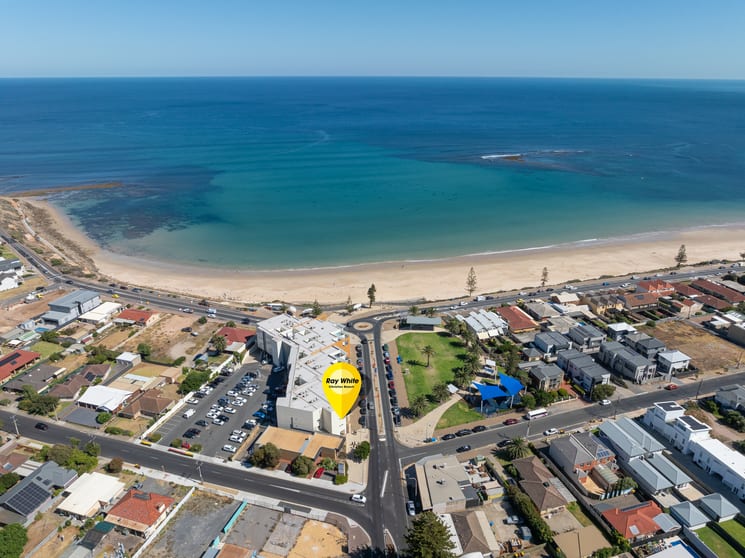 Click to view all images 1/50 Esplanade Christies Beach SA 5165 - Image 3