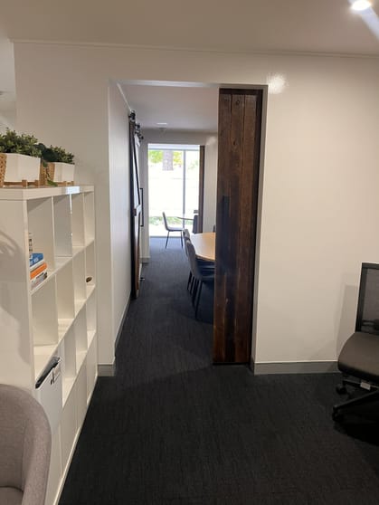 Click to view all images 61B/35 Torrens Braddon ACT 2612 - Image 3