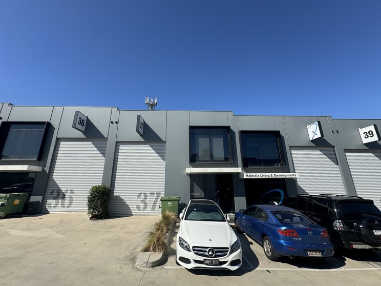 Click to view all images 31-37 Norcal Road Nunawading VIC 3131 - Image 2