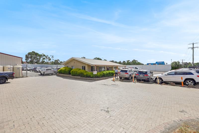 Click to view all images 62-64 Vesper Drive Narre Warren VIC 3805 - Image 3