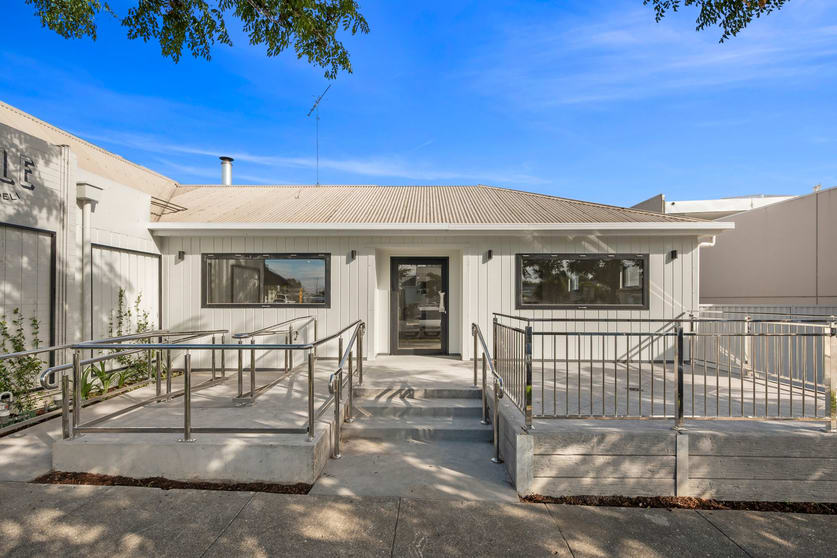 Click to view all images 10 Brown Street Portarlington VIC 3223 - Image 2