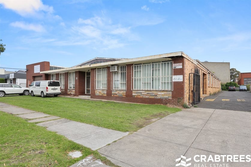 Click to view all images 11 Lennox Street Moorabbin VIC 3189 - Image 1