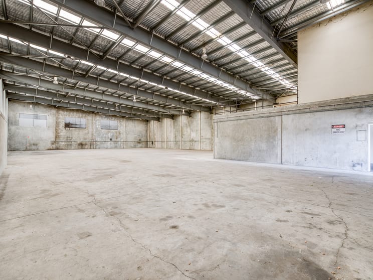 Click to view all images 1/140 Mica Street Carole Park QLD 4300 - Image 2