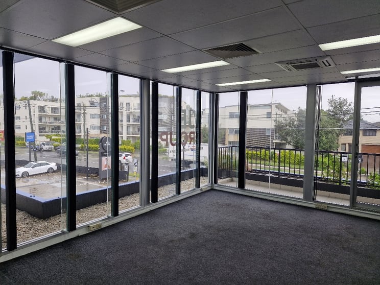 Click to view all images 2/140 Rocky Point Rd Kogarah NSW 2217 - Image 1