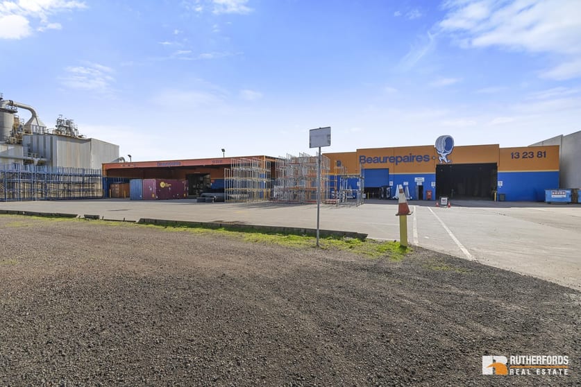 Click to view all images 96-98 Boundary Road Sunshine West VIC 3020 - Image 2