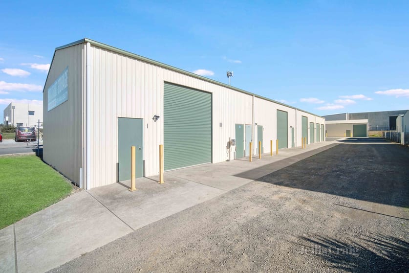 Click to view all images Shed 3/34 Butt Street Canadian VIC 3350 - Image 3