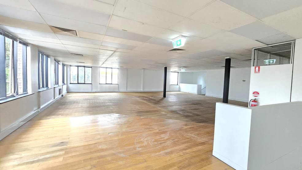 Click to view all images Level 1/Level 1 30 Thistlethwaite Street South Melbourne VIC 3205 - Image 3
