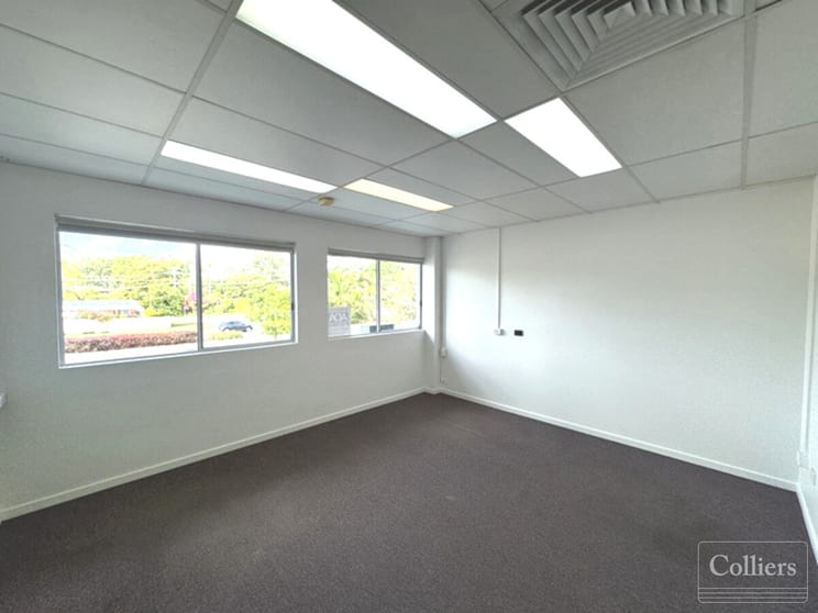 Click to view all images 16/581 Ross River Road Kirwan QLD 4817 - Image 2