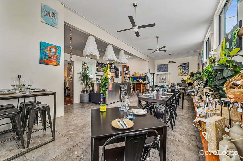 Click to view all images 2/4 East Street Crescent Head NSW 2440 - Image 1