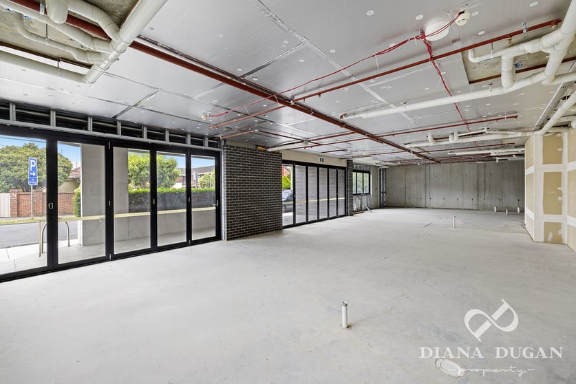 Click to view all images 323 Neerim Road Carnegie VIC 3163 - Image 2