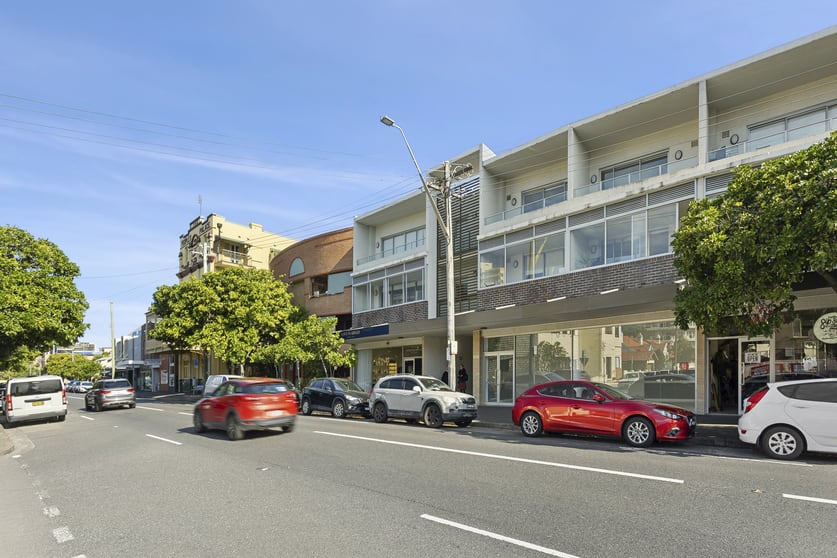 Click to view all images 2/69 Pittwater Manly NSW 2095 - Image 3