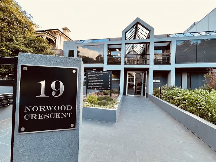 Click to view all images 3/19 Norwood Cresent Moonee Ponds VIC 3039 - Image 1