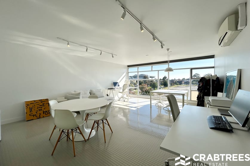 Click to view all images 6/9 Melaleuca Drive Cheltenham VIC 3192 - Image 2