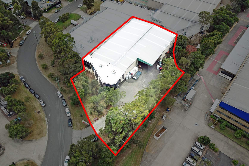 Click to view all images 2 TARLINGTON PLACE Smithfield NSW 2164 - Image 1