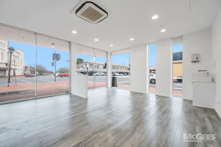 Click to view all images 141 Commercial Road Port Adelaide SA 5015 - Image 3