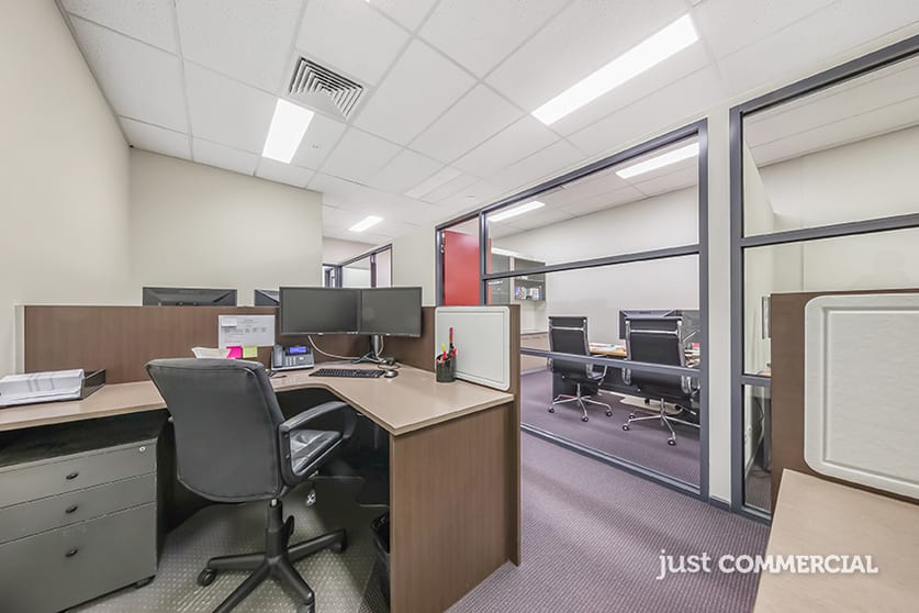 Click to view all images Shop 3/76 East Boundary Road Bentleigh East VIC 3165 - Image 3