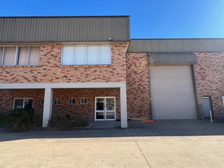 Click to view all images Unit 4/314 Hoxton Park Road Prestons NSW 2170 - Image 1