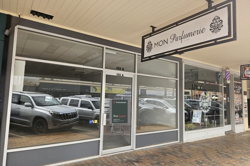 Click to view all images 135a Eighth Street Mildura VIC 3500 - Image 1