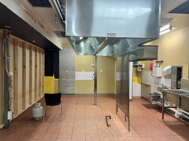 Click to view all images Food Court Shop 6/25-31 Wellington Street Launceston TAS 7250 - Image 3