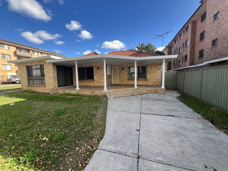Click to view all images 63-65 Goulburn Street Liverpool NSW 2170 - Image 1