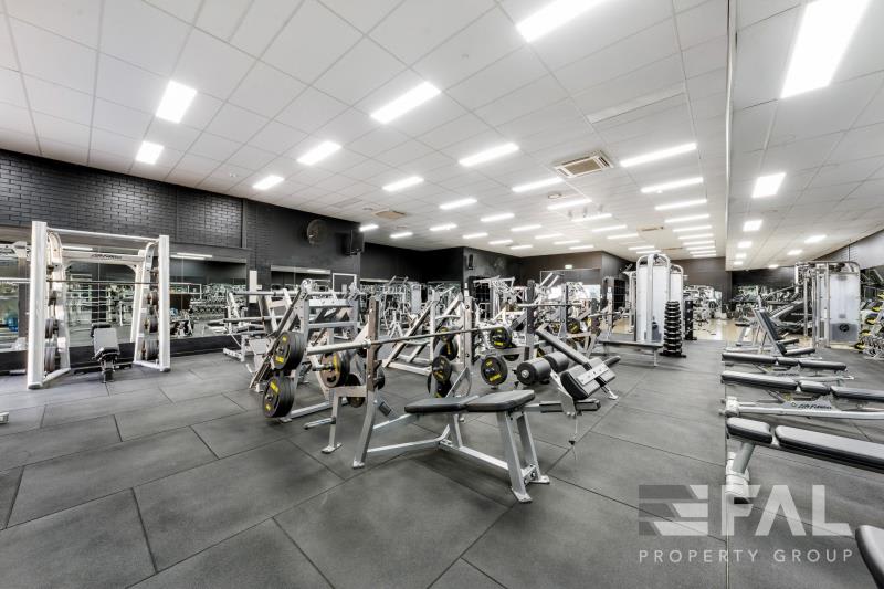 Click to view all images Unit 4/531 Kessels Road Macgregor QLD 4109 - Image 3