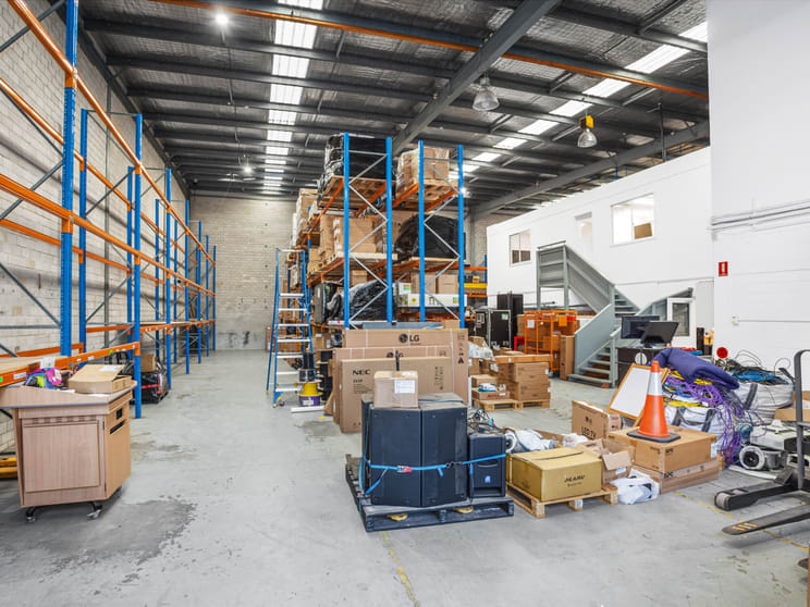 2/4 Packard Ave Castle Hill NSW 2154 - Image 3