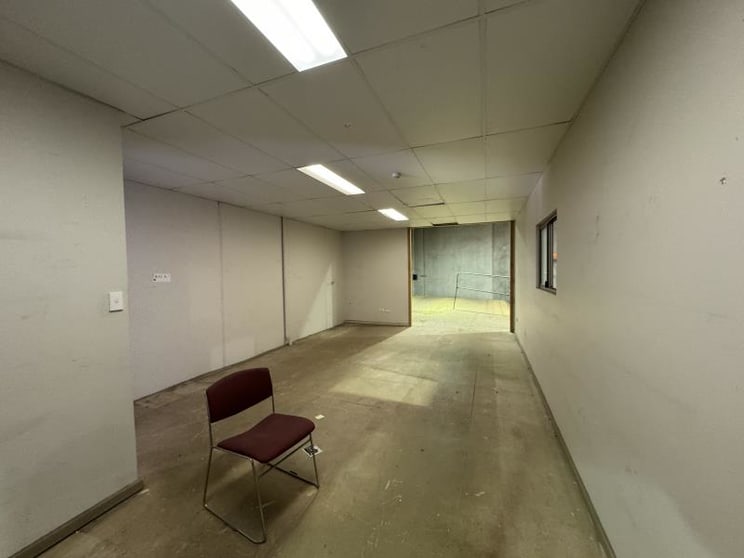 Click to view all images Unit 11/115 Fairford Road Padstow NSW 2211 - Image 3