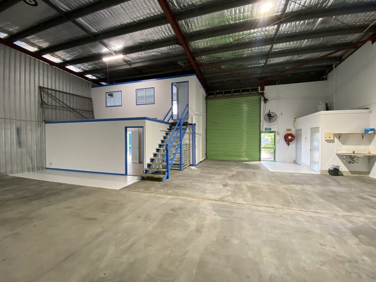 Click to view all images 1/5 Commercial Place Earlville QLD 4870 - Image 3