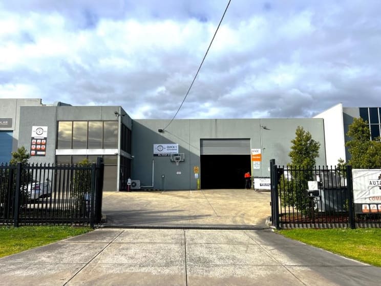 Click to view all images 6 Mohr Street Tullamarine VIC 3043 - Image 1