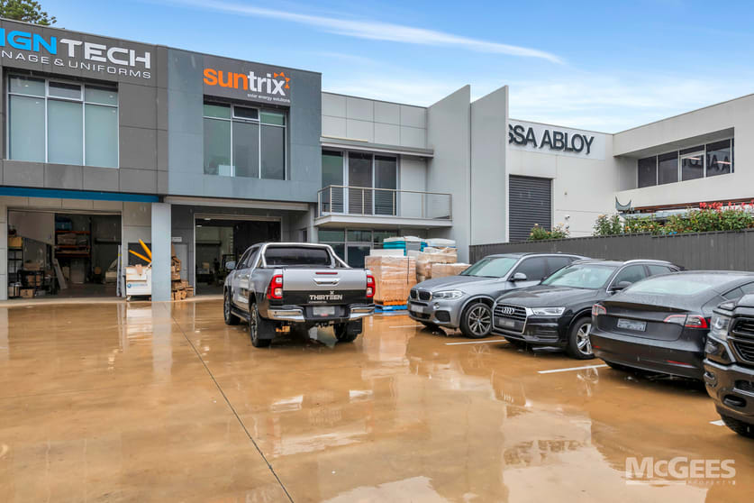 Click to view all images 1/2A Myer Court Beverley SA 5009 - Image 2