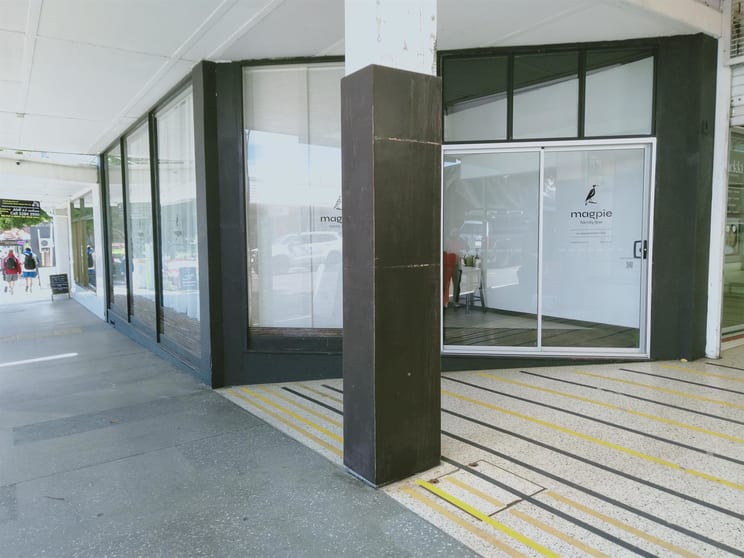 Click to view all images Redcliffe QLD 4020 - Image 1