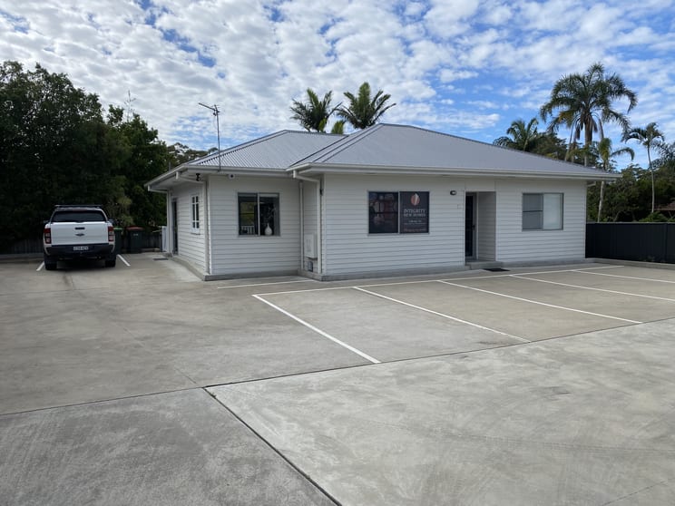 Click to view all images 199 Rose Ave Coffs Harbour NSW 2450 - Image 1