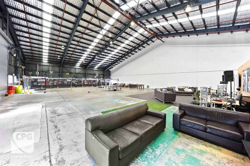 Click to view all images Unit 2/3A Endeavour Road Caringbah NSW 2229 - Image 3