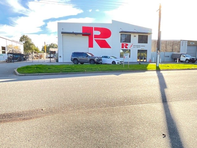 Click to view all images 142 Radium Street North Welshpool WA 6106 - Image 2