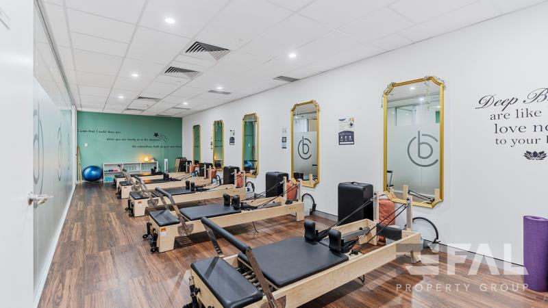 Click to view all images Unit 10/8 - 12 Stuart Street Bulimba QLD 4171 - Image 2
