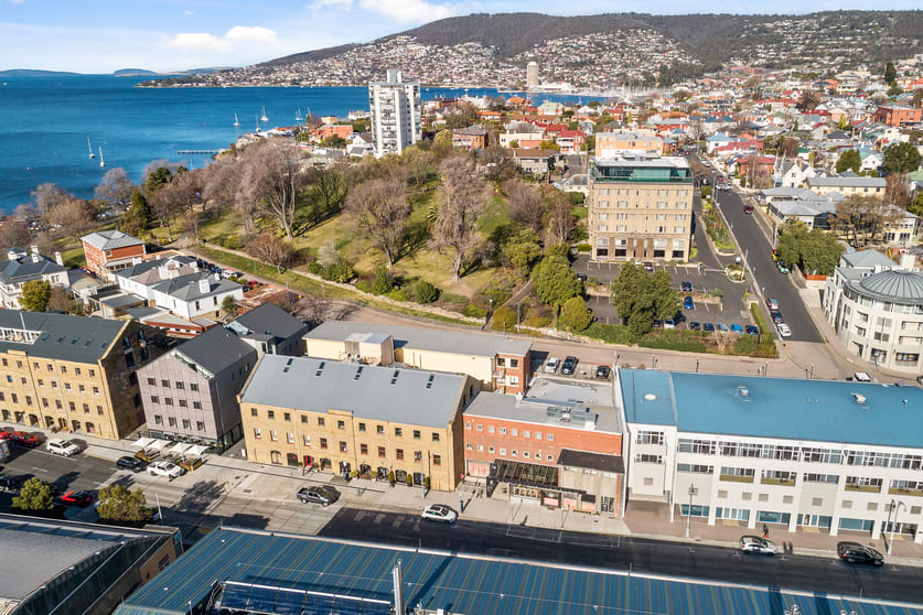 Click to view all images Level 3 Suite 3/13-17 Castray Esplanade Battery Point TAS 7004 - Image 2