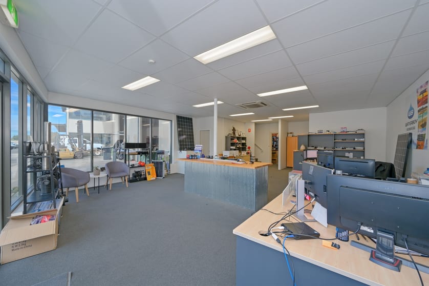 Click to view all images 9/48 Kelvin Road Maddington WA 6109 - Image 2