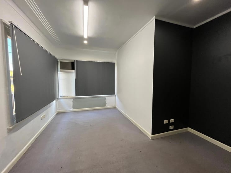Click to view all images 640 Old Northern Road Dural NSW 2158 - Image 3