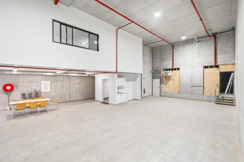 Click to view all images Unit 79/2 The Crescent Kingsgrove NSW 2208 - Image 3