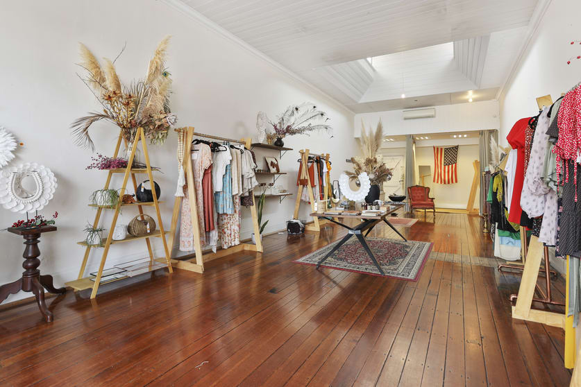Click to view all images 174 Pakington Street Geelong West VIC 3218 - Image 2