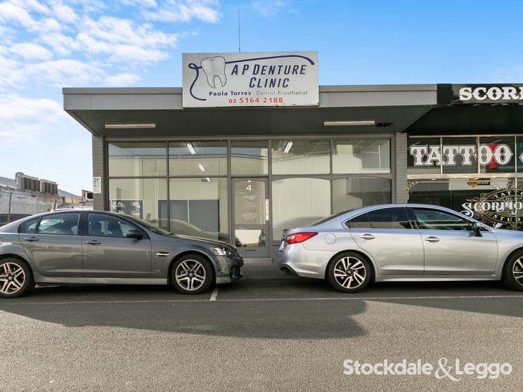 Click to view all images 4 Service Street Traralgon VIC 3844 - Image 1