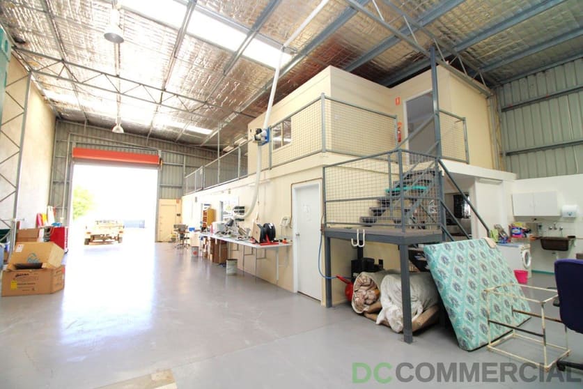 Click to view all images 2 Rutledge Street South Toowoomba QLD 4350 - Image 2