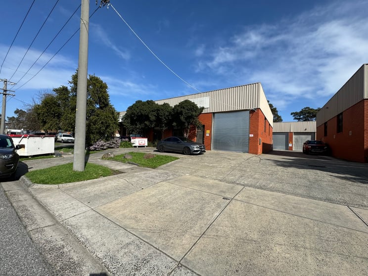 Click to view all images 1/45 Amberley Crescent Dandenong South VIC 3175 - Image 1