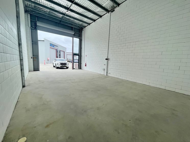 Click to view all images Unit 17/4 Colony Close Tuggerah NSW 2259 - Image 3
