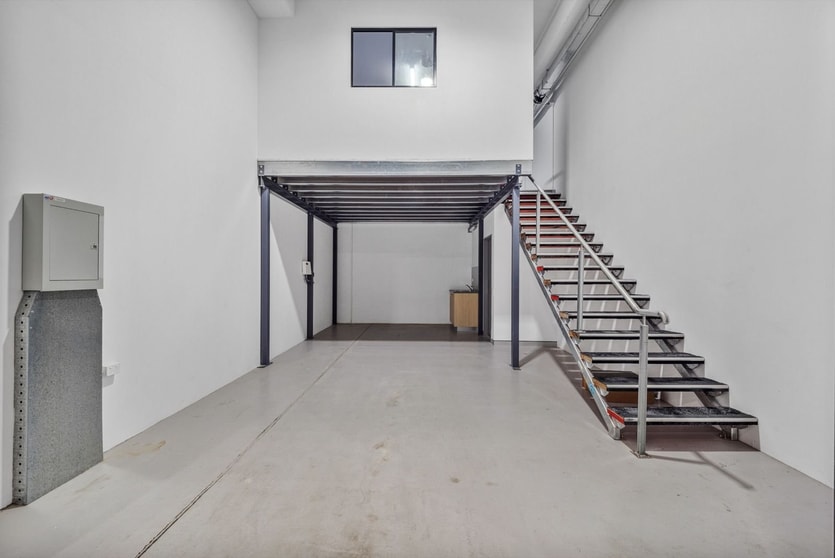 Click to view all images 18 45 Green Street Banksmeadow NSW 2019 - Image 3