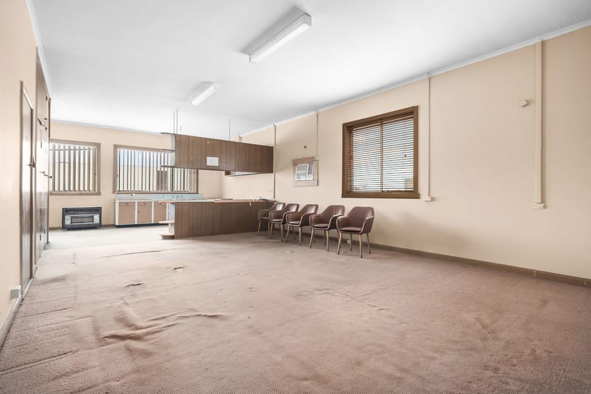 Click to view all images 2/442 Nepean Highway Chelsea VIC 3196 - Image 3