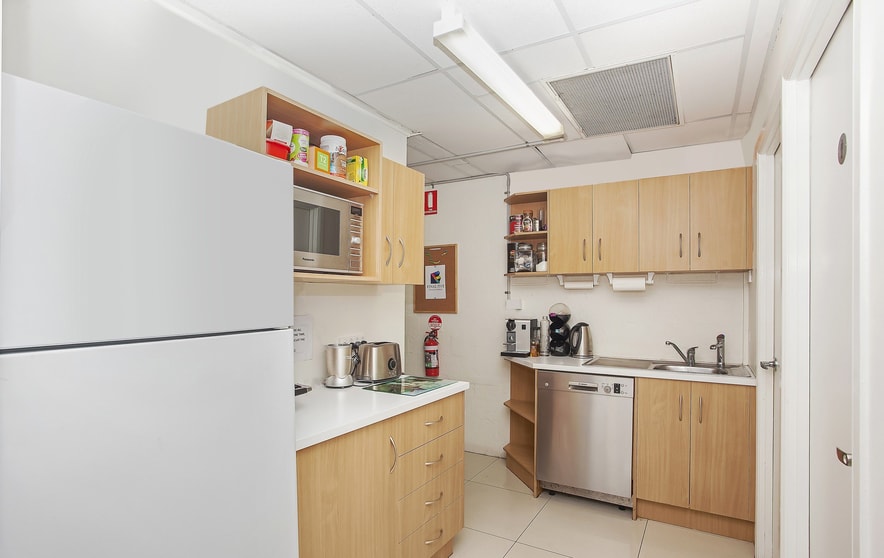 Click to view all images 13/17 Karp Court Bundall QLD 4217 - Image 2
