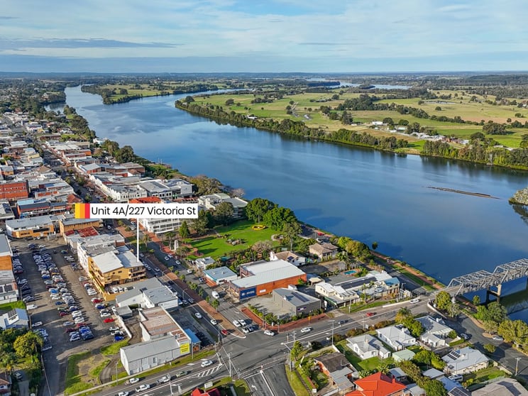 Click to view all images 4A 227 Victoria Street Taree NSW 2430 - Image 2