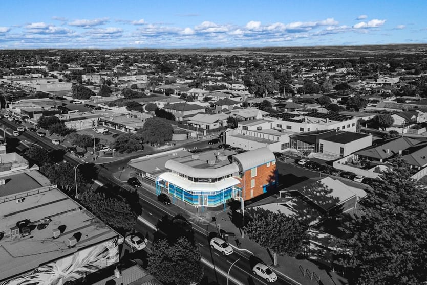 Click to view all images 40 Beach Road Christies Beach SA 5165 - Image 2