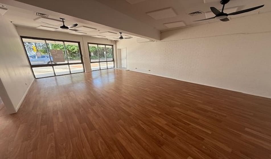 Click to view all images 1/470 Esplanade Torquay QLD 4655 - Image 3